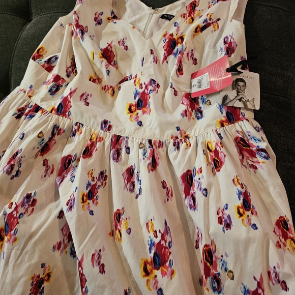 Prabal Gurung Floral Pink and White Midi Dress NWT 🎉 - Picture 4 of 4